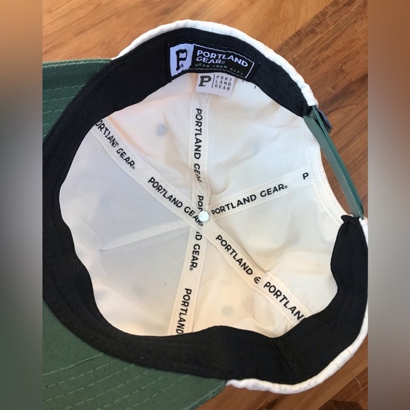 🔥Portland Gear | SnapBack Hat with black ‘P’, yellow PORTLAND, green bill - Picture 4 of 8